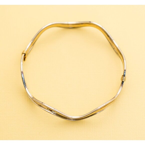 Vintage Gold Tone Bangle Bracelet 8.5 Inches by Avon i3 - Picture 3 of 6